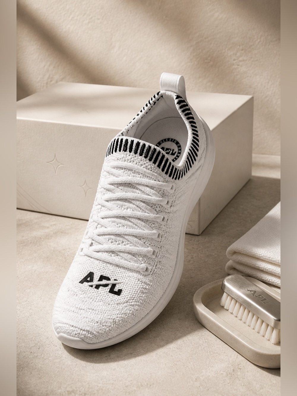 NIB APL Unisex Techloom Wave White Ribbed - Athletic Tennis Shoe - Youth 1